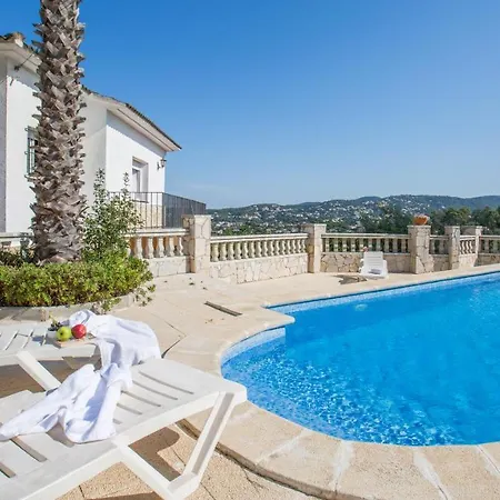Sleeps 7 Vila Lloret de Mar