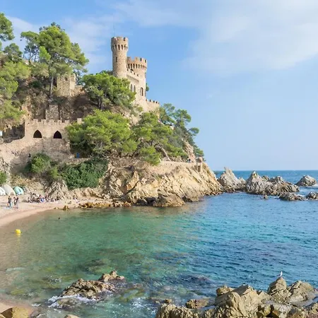 Vila Sleeps 7 Lloret de Mar